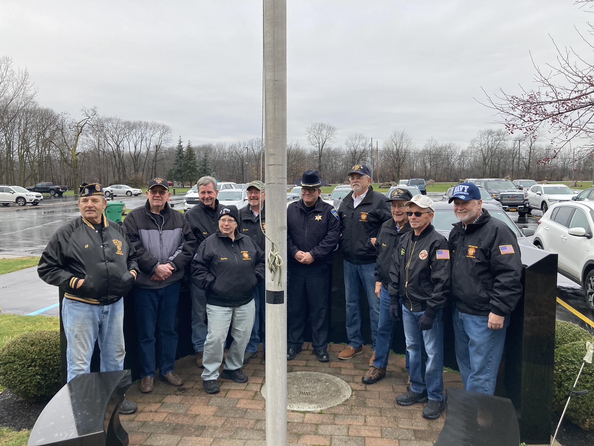 Vietnam Veterans of America Niagara County Chapter Place Holiday Wreath at Niagara Hospice